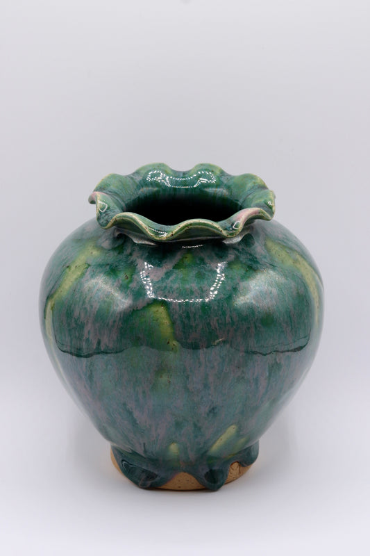 Ruffle Collar Moon Jar